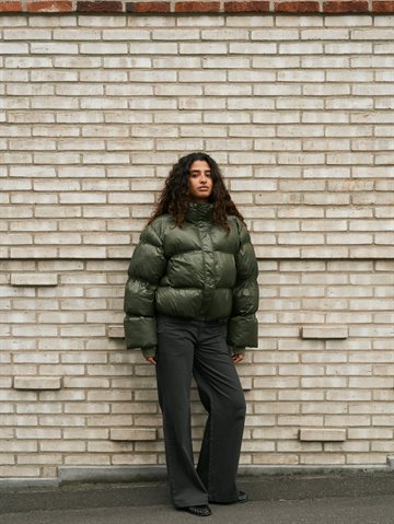Neo Noir - Rhea Shiny Puffer Jacket - Olive